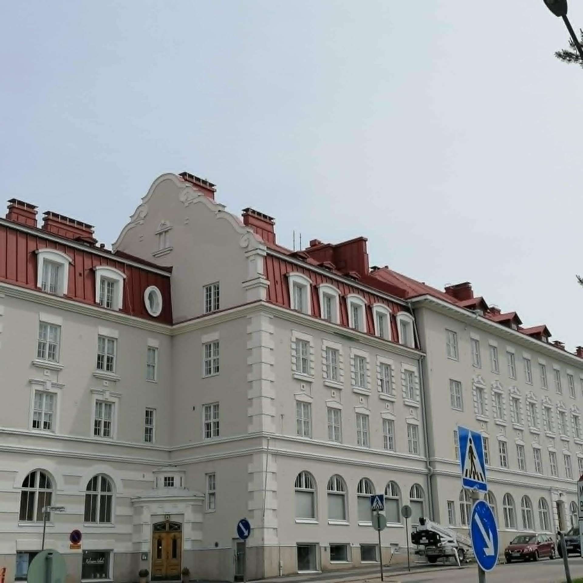 Historiallisen rakennuksen katto